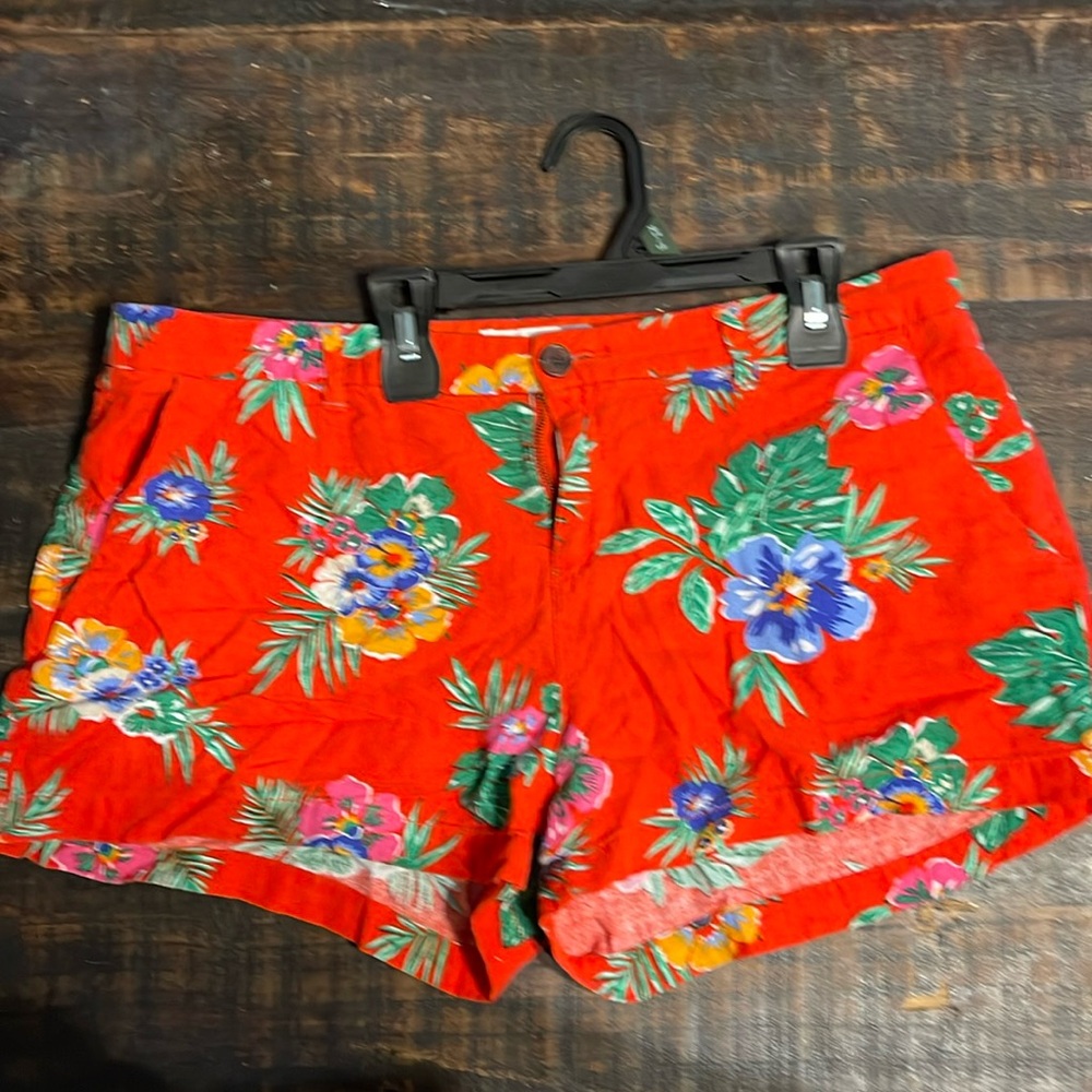 Old Navy tropical print shorts - size 12